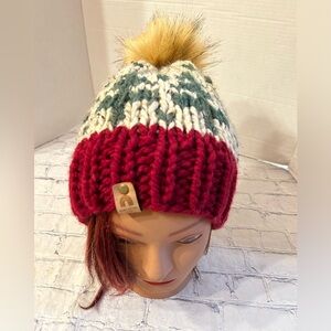 ALMA RETRO KNITTED WOMEN’S MULTI COLORED POM POM BEANIE